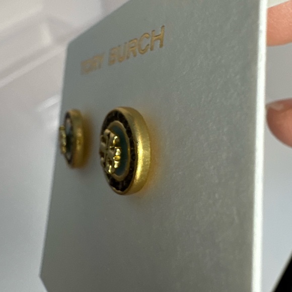 Tory Burch New Kira 18K Gold-Plated Pave Crystals Enamel Circle Stud Earrings - Picture 9 of 12